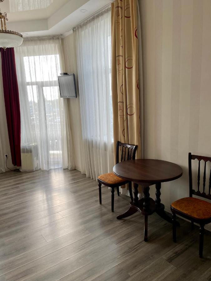 Apartment Studio -Біля Вокзалу-Недалеко Від Центру-Городоцька 151 Lviv Luaran gambar